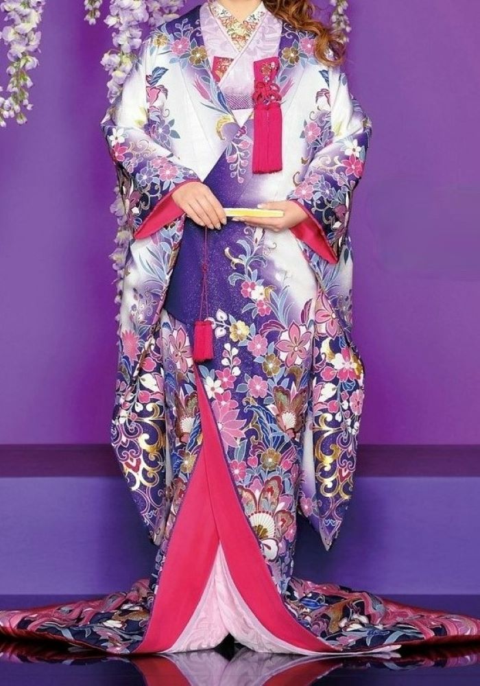 スザンヌ　紫更紗