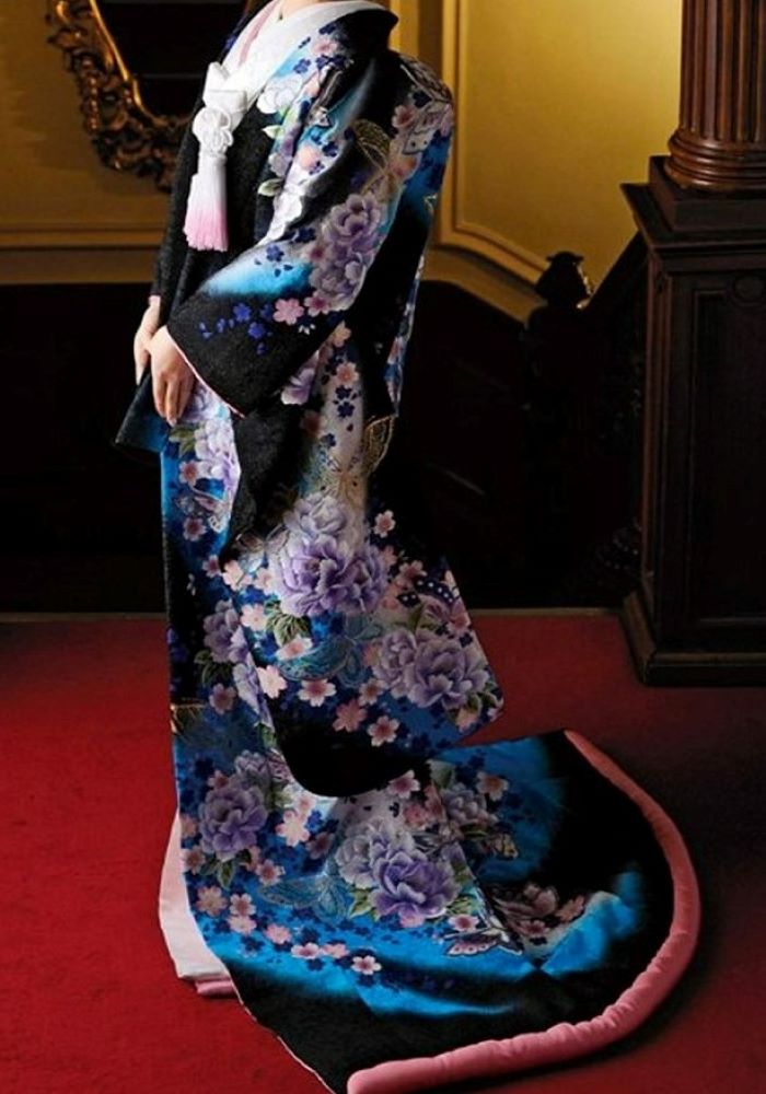 黒ブルー暈牡丹蝶