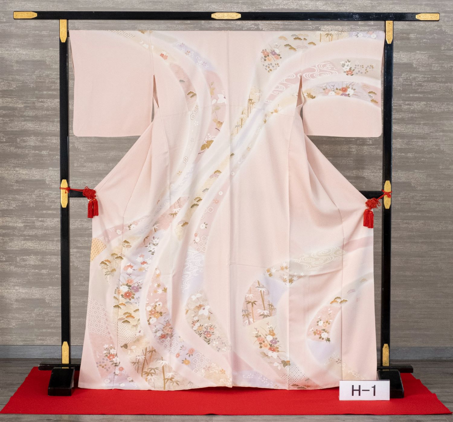 訪問着　ピンク