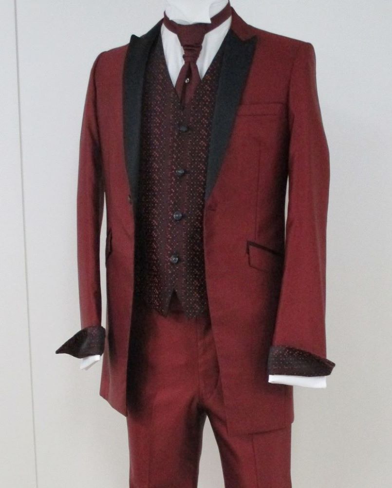 ワインブラック