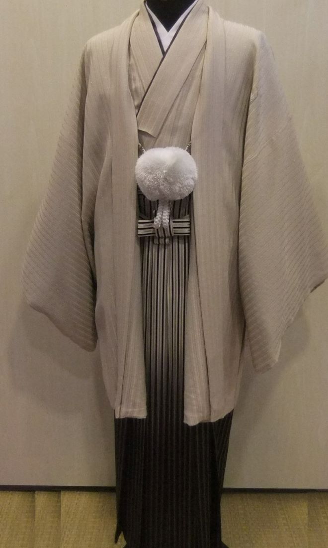 花紋紋服（ベージュ）