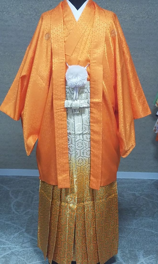 オレンジ紋服