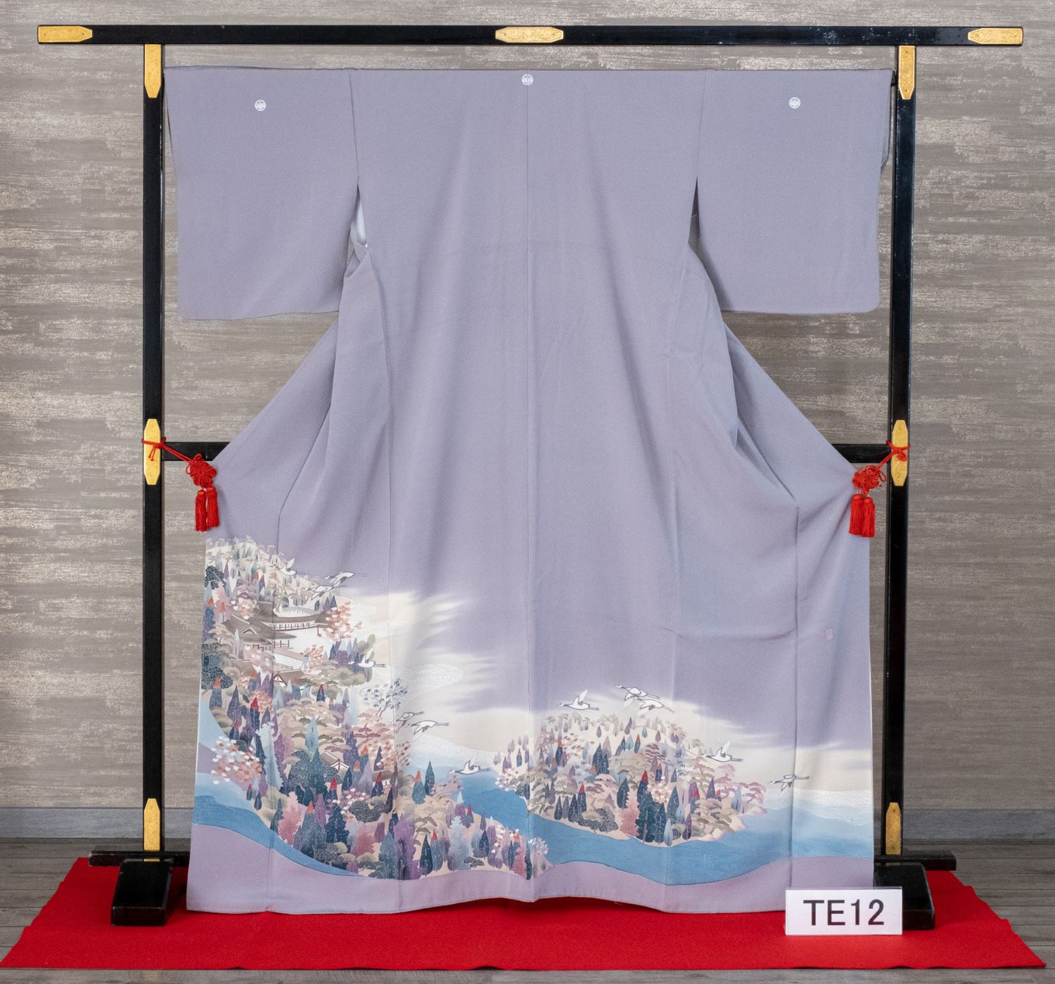 色留袖　グレー